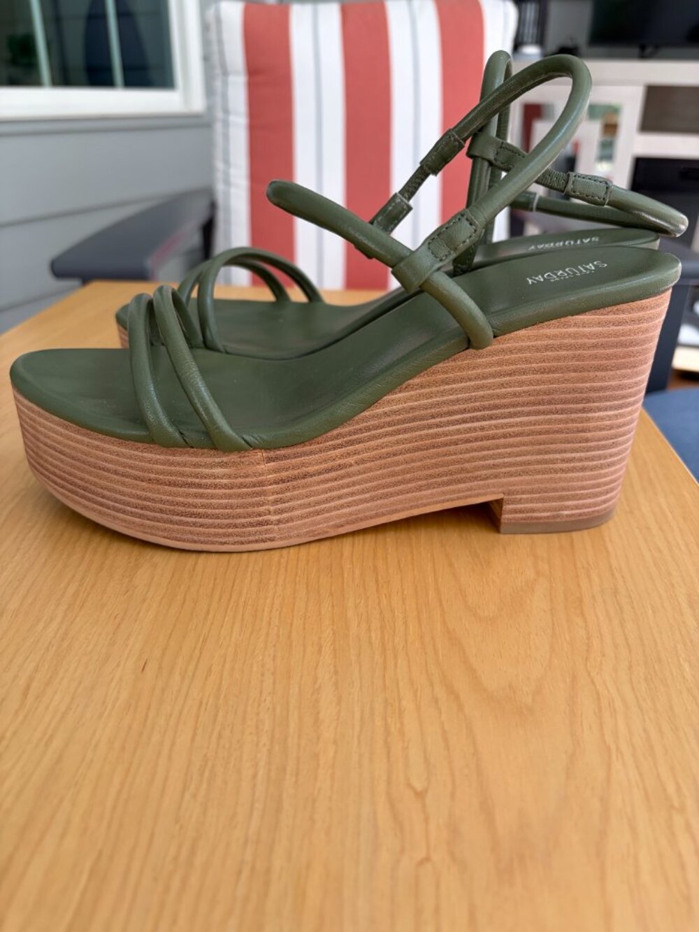 Kate Spade Saturday 2013 Archival Olive Green Strappy Platform Sandals Sz 8.5